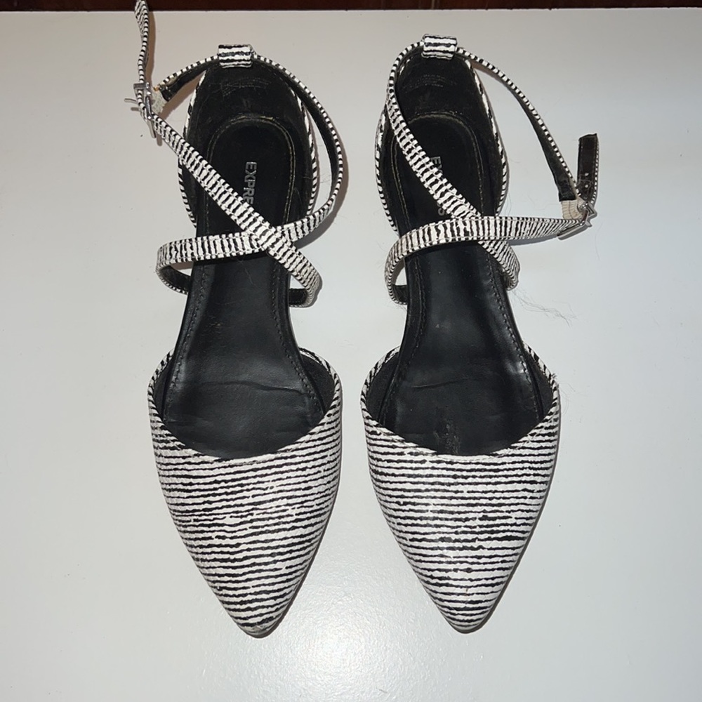 Express Flats - Picture 2 of 2